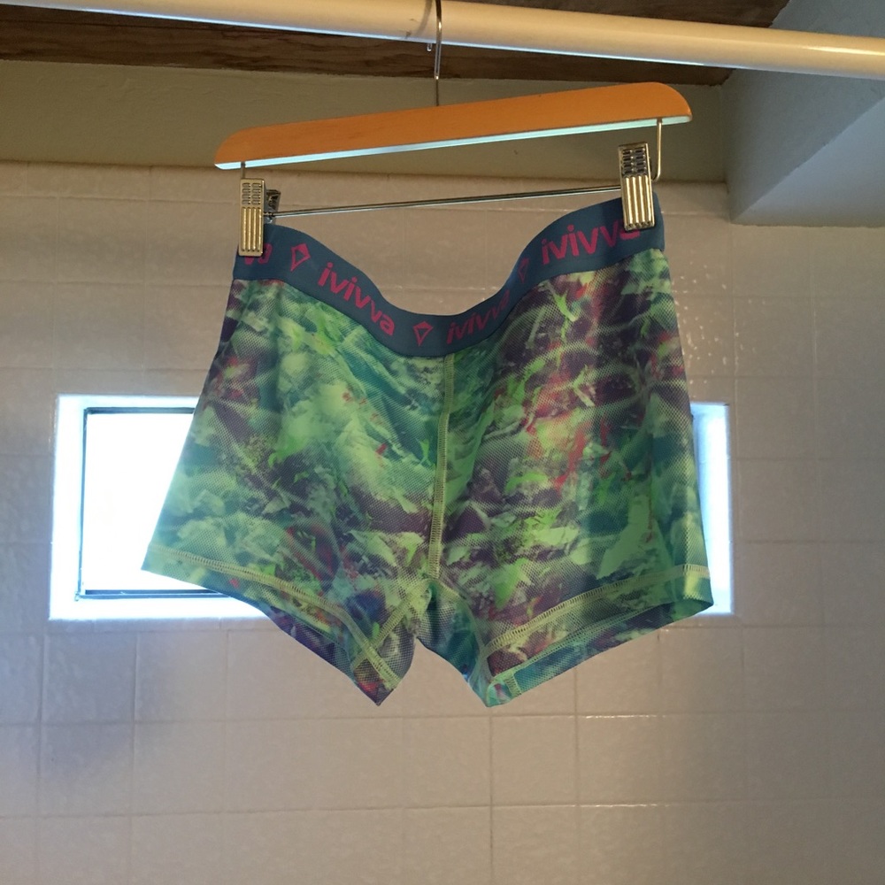 Ivivva shorts